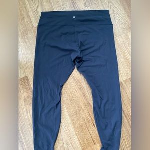 Lululemon Wunder Under high rise leggings “28 Loun